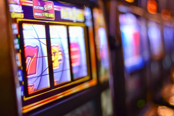 Bigger Bass Bonanza free spins feature on yaho777 mobile